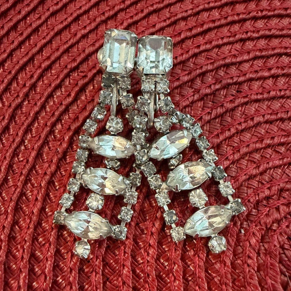 Vintage Rhinestone Chandelier Dangle Earrings Clip On Marquise Emerald Cut 2" 8g - Picture 5 of 8